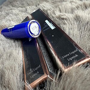 Rouge à lèvre bleu n°28 matte