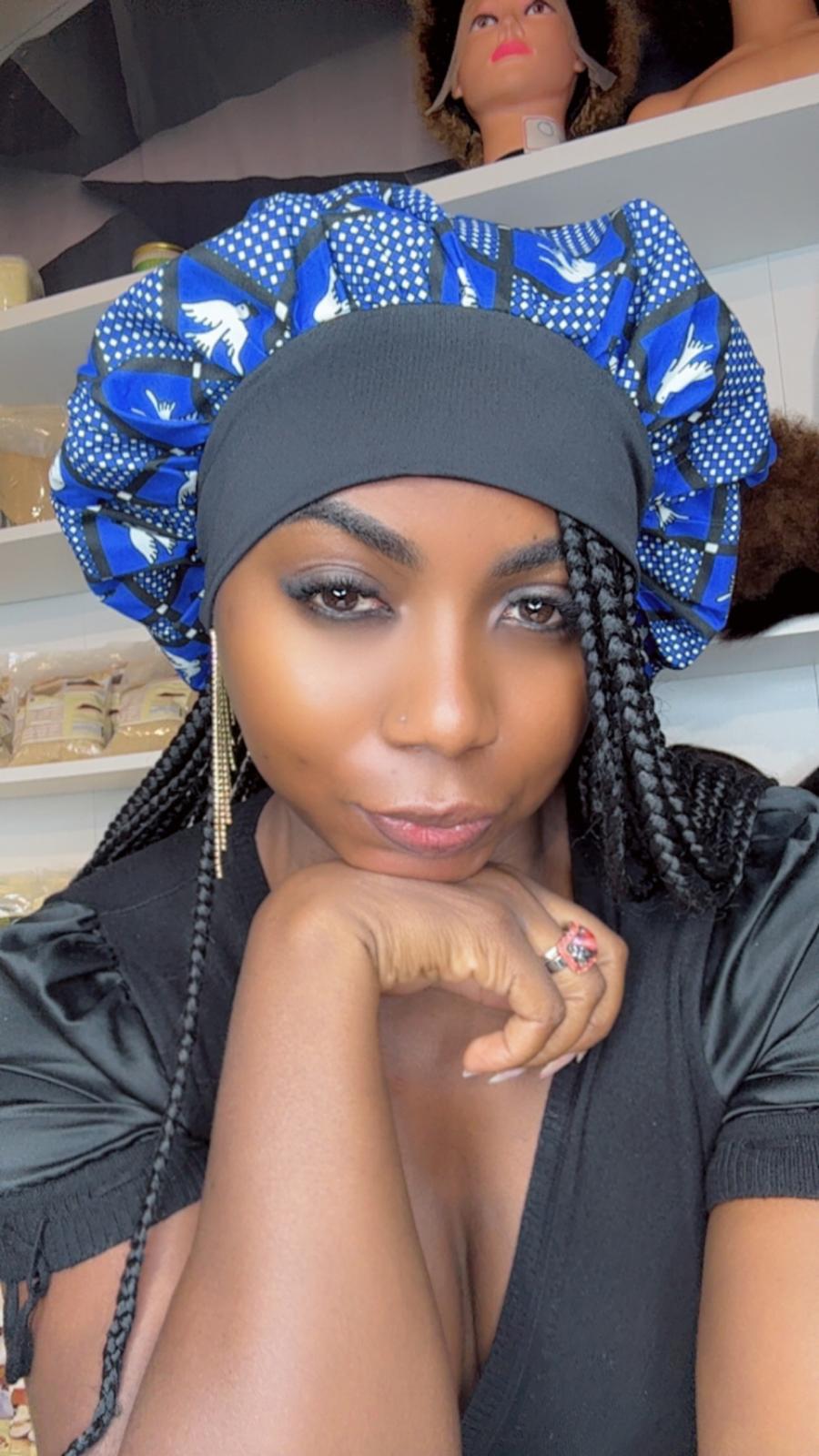 Bonnet Luili Pende élégant, mélange de tradition et de style africain moderne